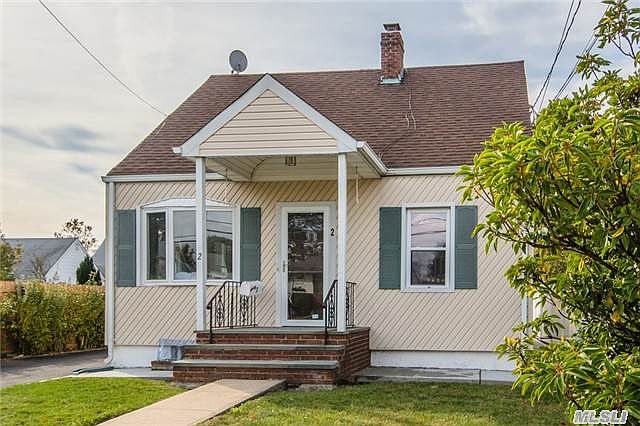 1st image of 2 Cedar St