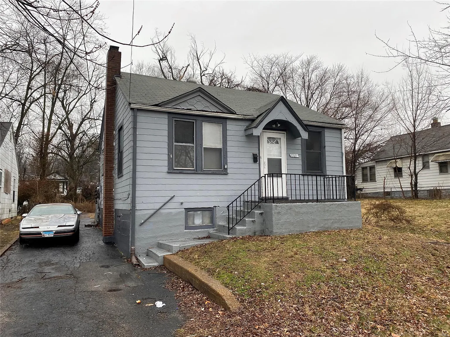 5341 Hamilton Ave photo 1