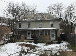 261/263 Mount Vernon Rd, Newark, OH 43055