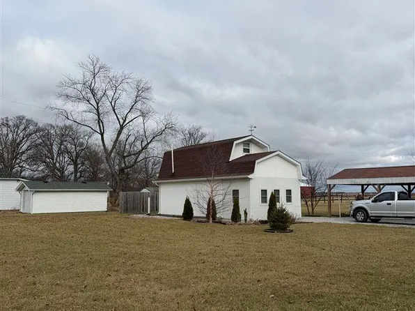 11072 S State Route 71, Clinton, IN 47842