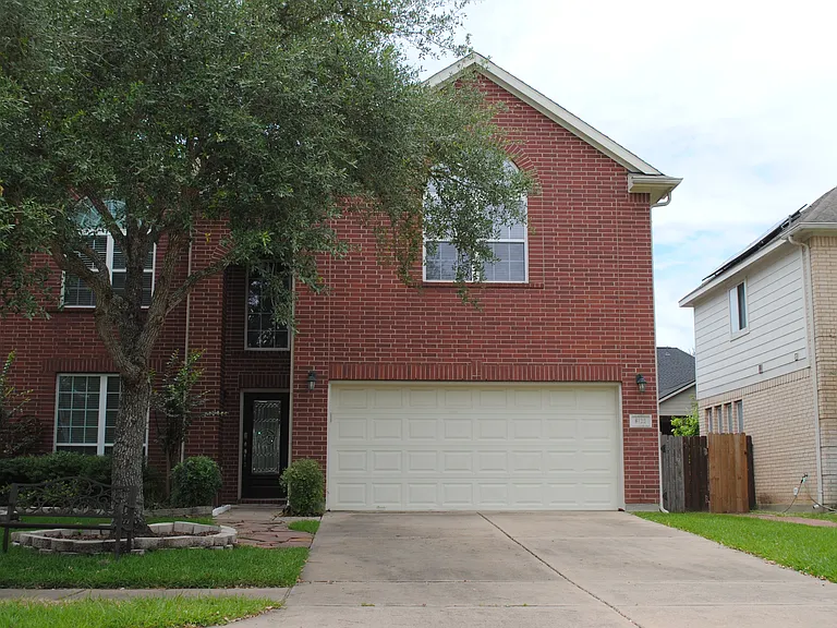 6122 Vadini Shores Ln — Photo 1