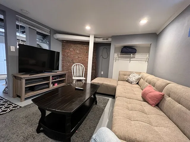 1018 E Nora Ave — Photo 21