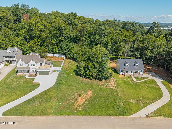 4th image of 467 Laurel Ridge Ln