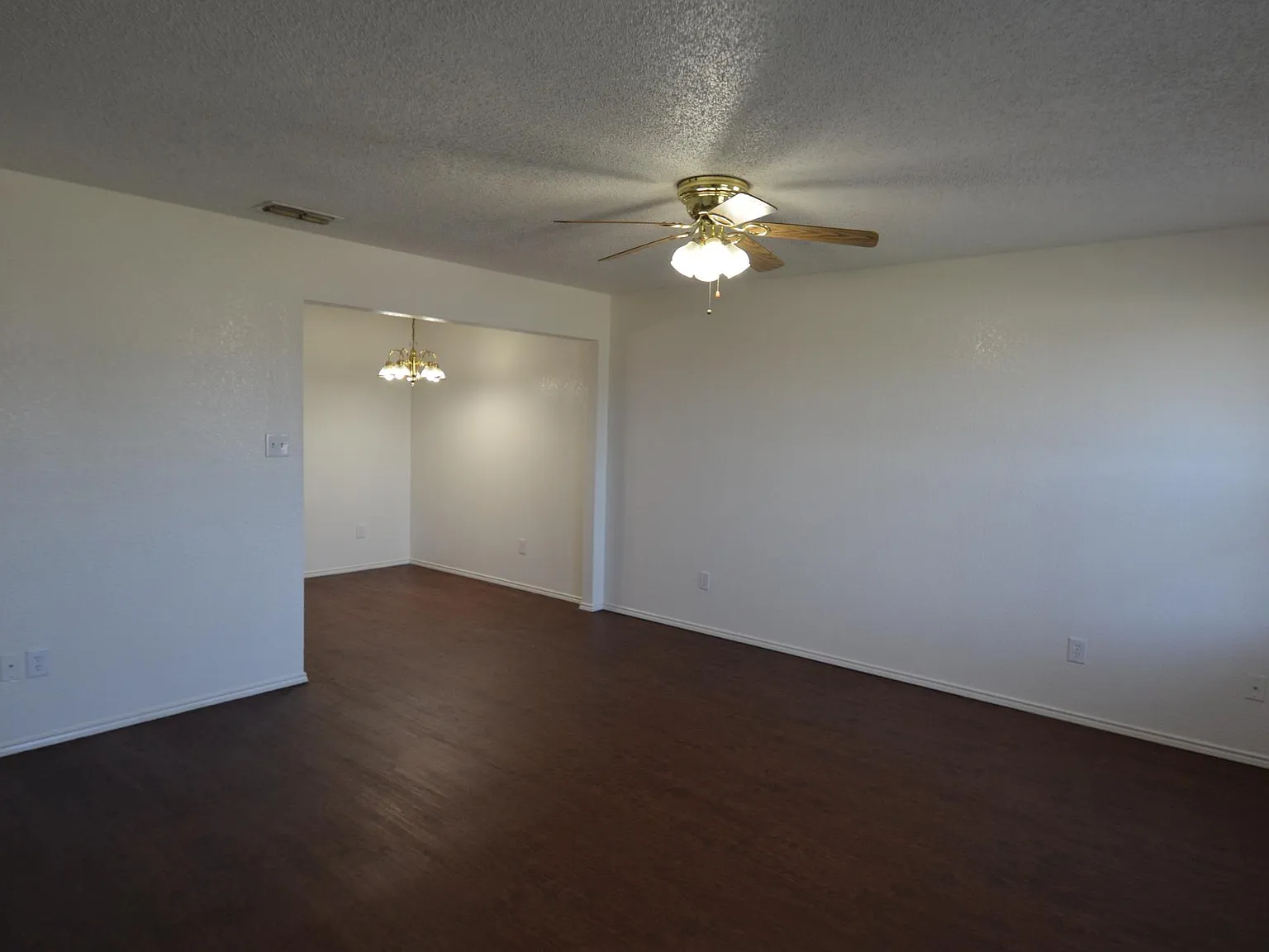 2 bed, 804 sqft, $995 — Photo 3