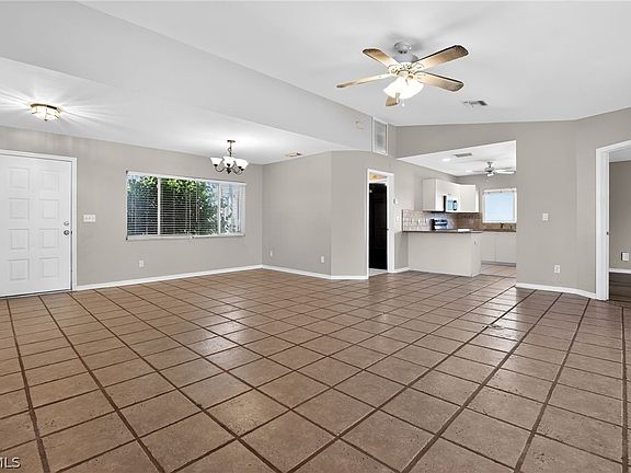 4th image of 17429 Connecticut Rd