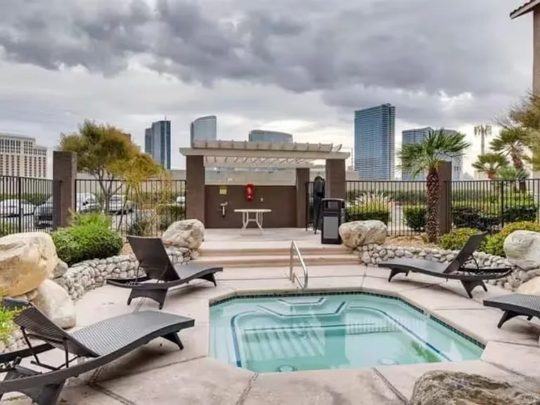 4200 S Valley View Blvd #1052 — Photo 7
