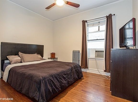 5th image of 3936 N Lawndale Ave #2