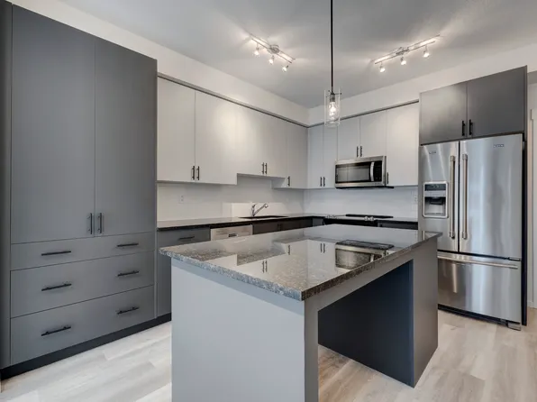 15 Sage Meadows Lndg NW #5215, Calgary, AB T3P 1E5