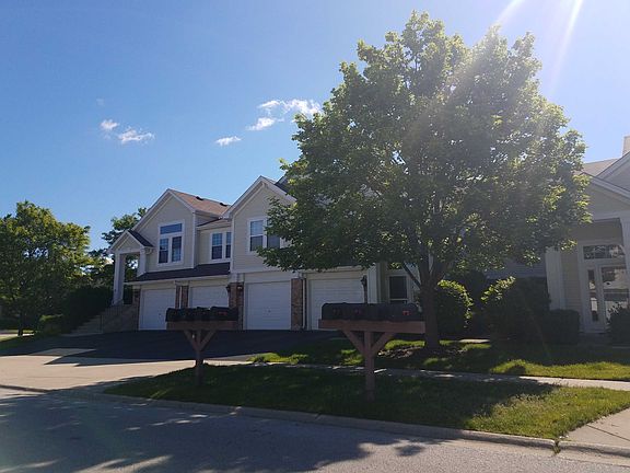 3rd image of 925 Charlela Ln