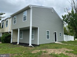 5 Maureen Ct, Sicklerville, NJ 08081