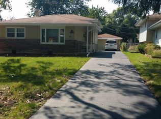 5620 Clarendon Hills Rd, Clarendon Hills, IL 60514