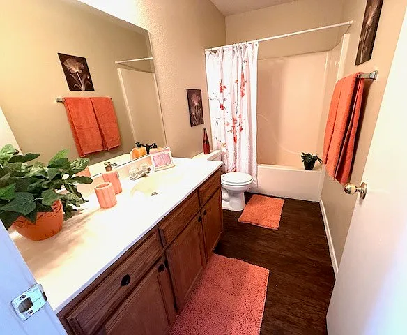 125 NE Johnson Ave #30 — Photo 11