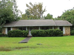 1702 W Lang St, Alvin, TX 77511
