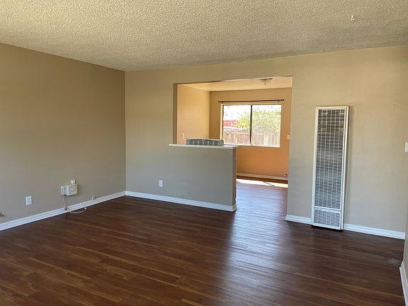 2nd image of 1002 E Nocta St Unit B