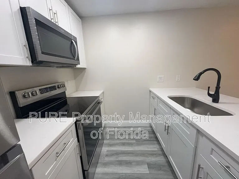 5485 SE 30th Pl #A — Photo 14