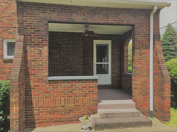 Covered Porch 