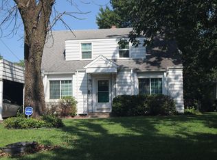 725 Oak Ridge Dr, Neosho, MO 64850