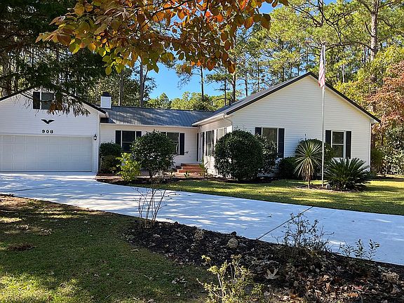 Many updates, new metal roof