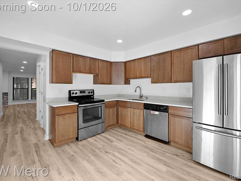 25168 Maplebrooke Dr, photo 8