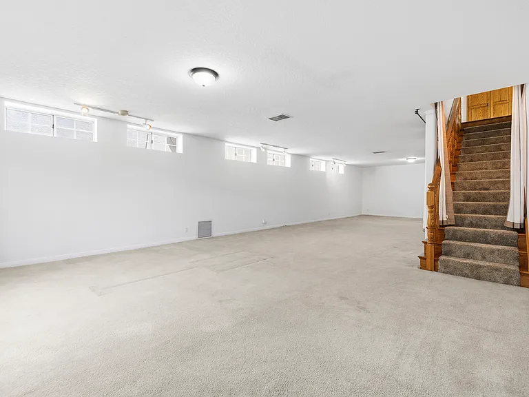 9141 Wheatland Ave — Photo 42