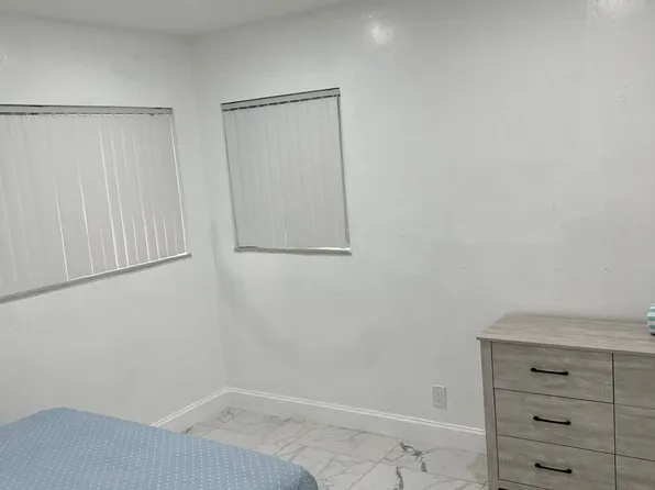 5090 SW 9th Ct, Plantation, FL 33317