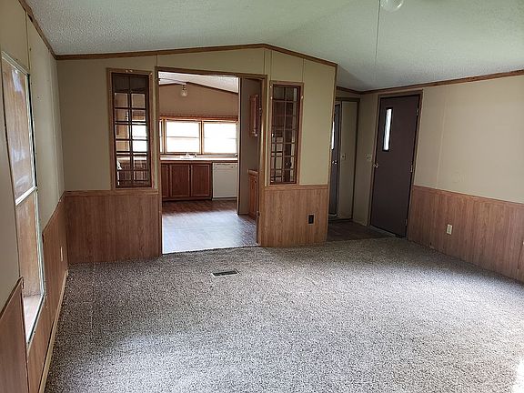 3rd image of 1227 Theta St