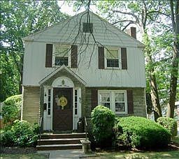 2nd image of 67 Newman Ave