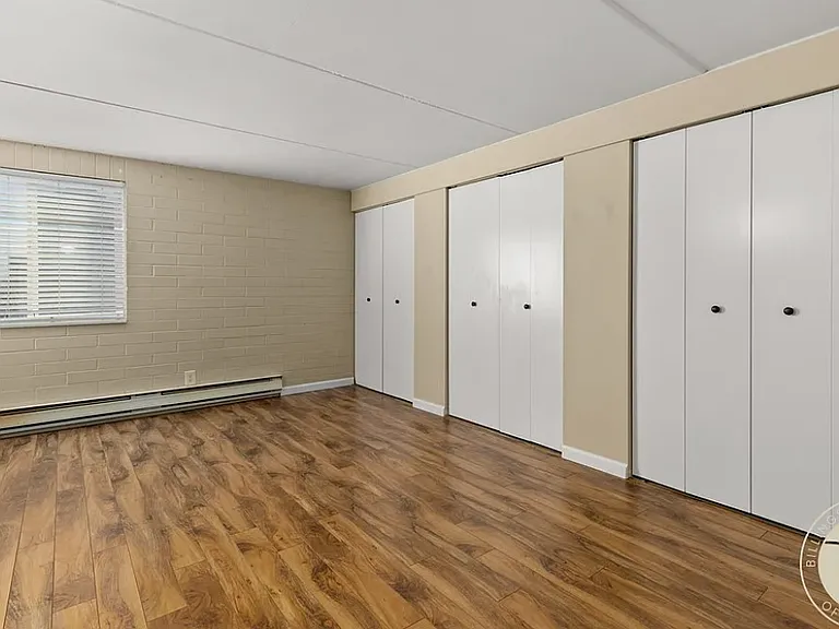 300 N 25th St #401 — Photo 13