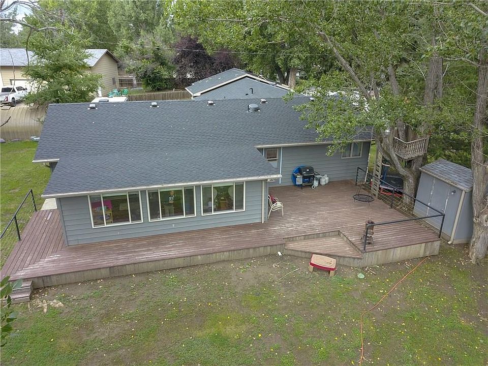 1st image of 29 Park Grove Dr