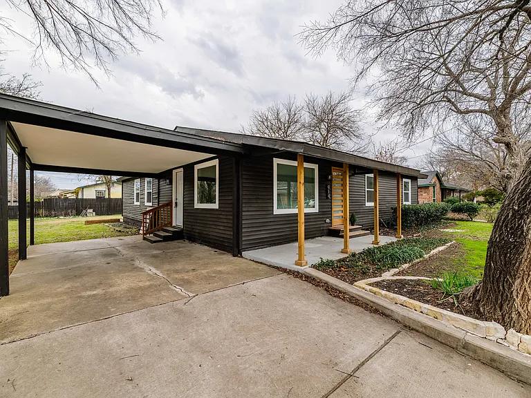 914 E Standifer St — Photo 28
