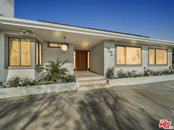 5810 S Halm Ave, Los Angeles, CA 90056