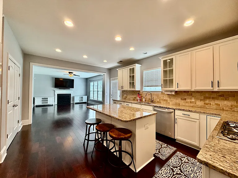 10141 Loch Lomond Dr — Photo 35