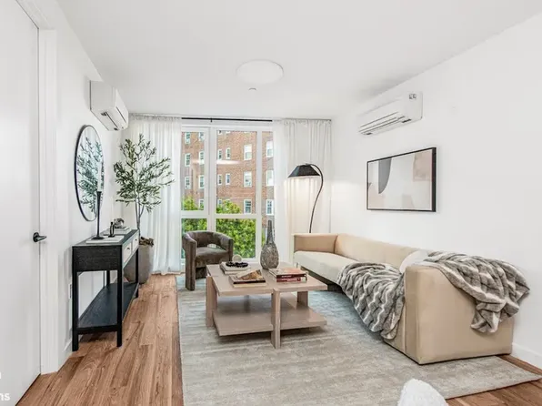 205 Cabrini Boulevard image 8 of 20