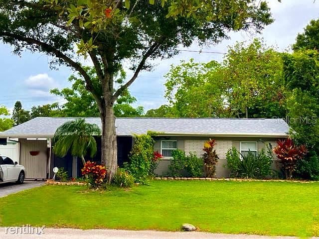 1st image of 4541R 85th Ave N