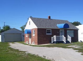 1211 E Caro Rd, Caro, MI 48723