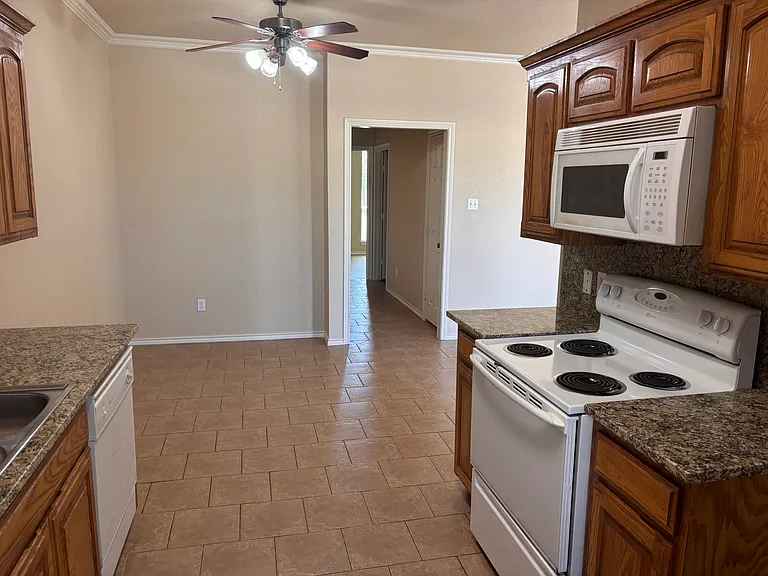 965 Underwood Rd — Photo 10