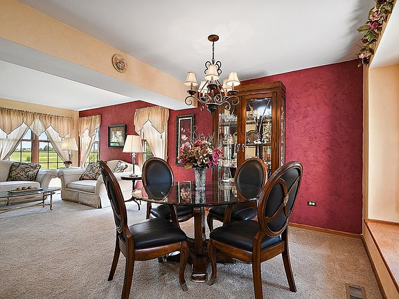 5th image of 9020 Newcastle Ct