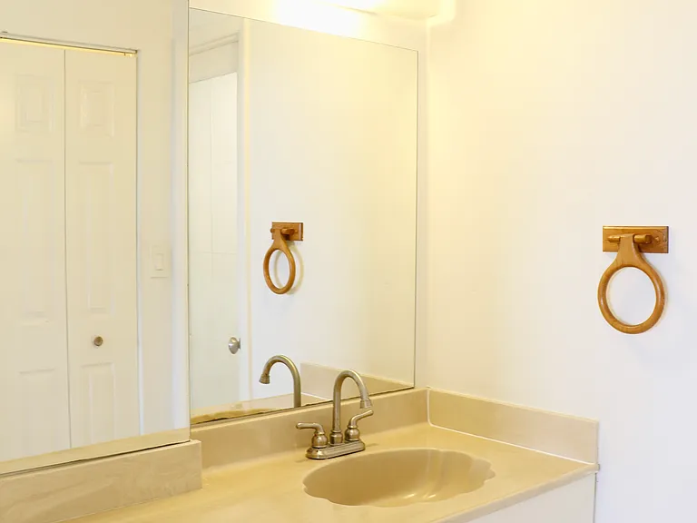 6900 Bay Dr #4A — Photo 10