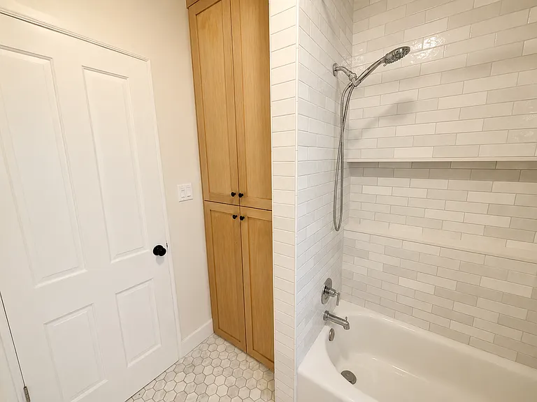 1903 N Edison Blvd — Photo 35