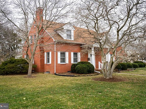 3rd image of 201 Greenwood Ave