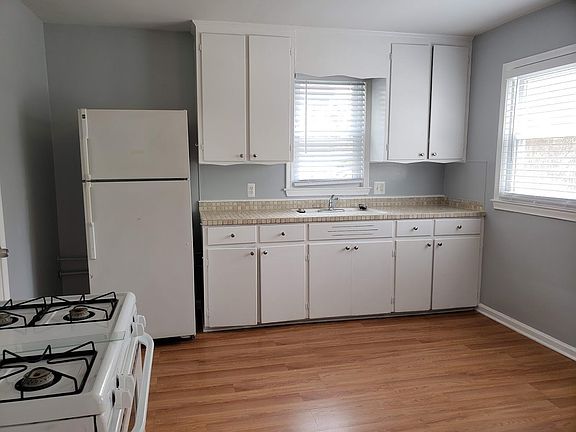4th image of 547 E Breckenridge St