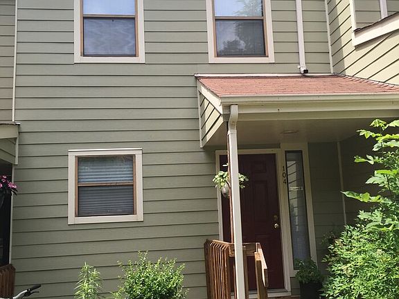 2nd image of 104 Cedarwood Ln