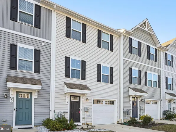 21 Mulberry Ln, Clementon, NJ 08021