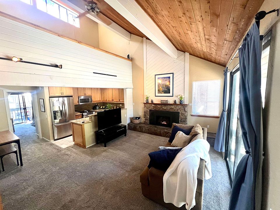 1st image of 141 Arrowhead Dr #2