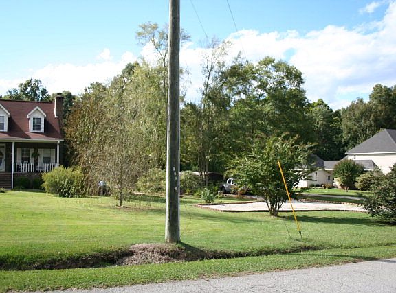 2nd image of 203 Morningside Dr