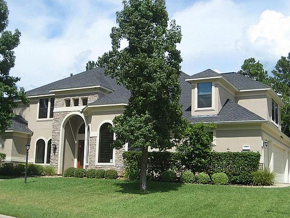 Another view of the house.