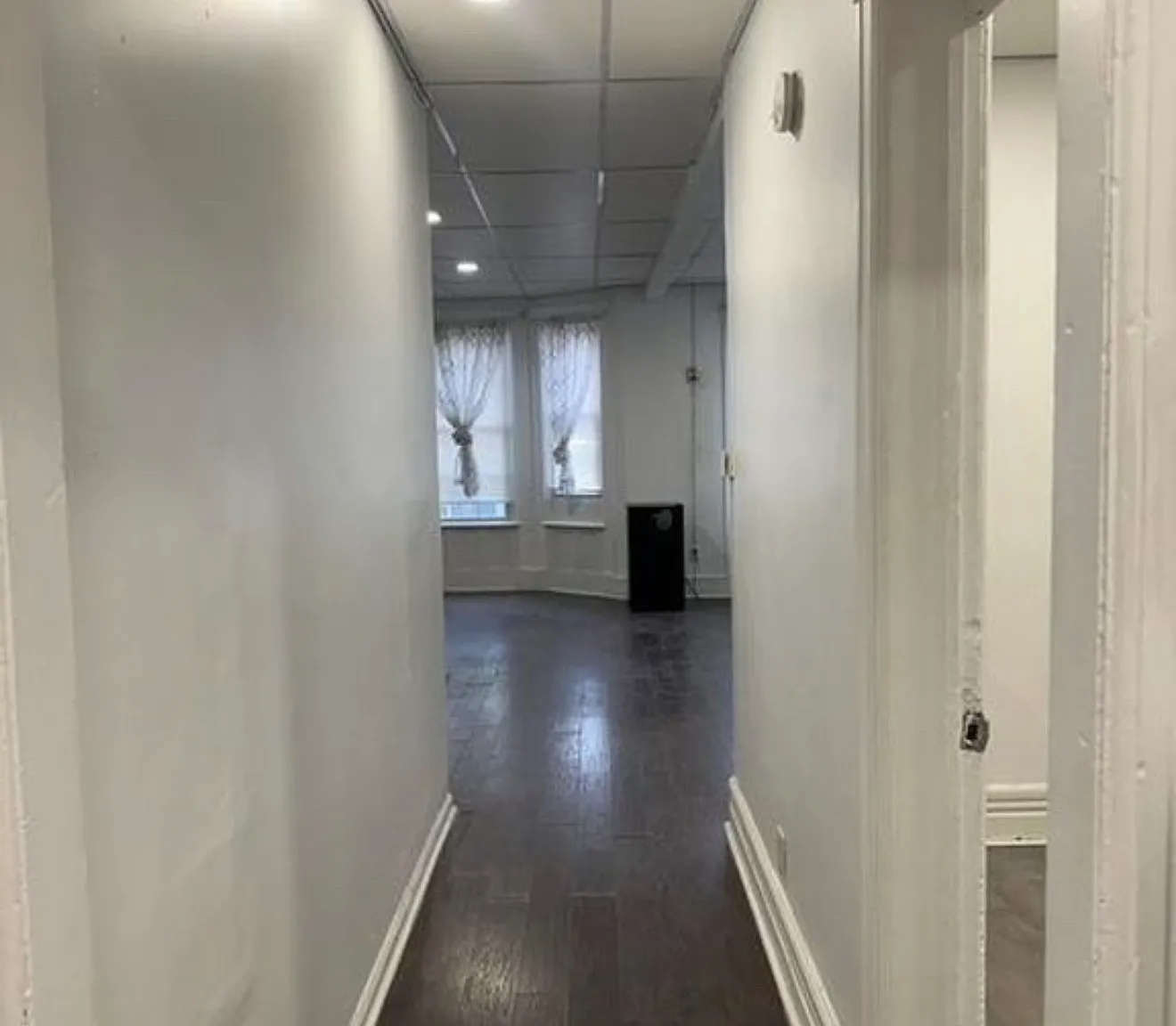 4 bed, $1,950 — Photo 3