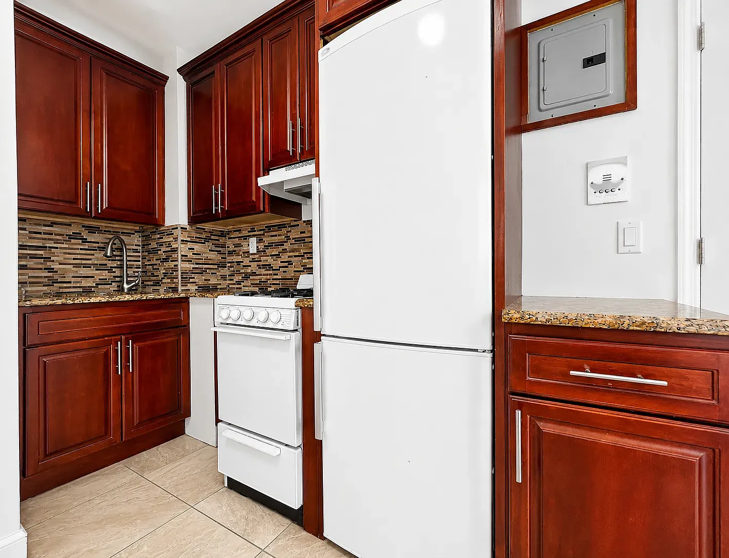 57 Herkimer Street — Photo 4