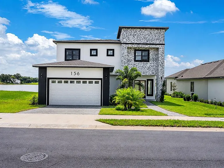 156 Caladium Ave — Photo 2