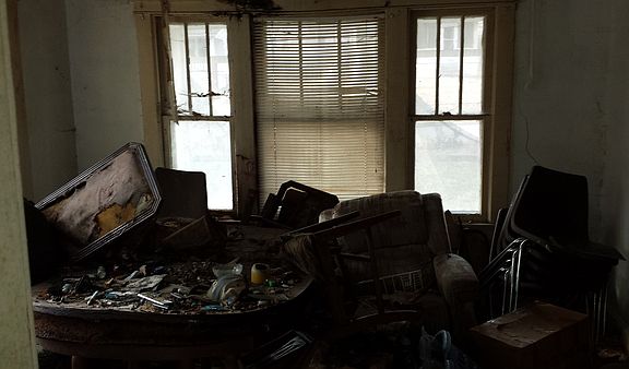 5th image of 5801 Park Ave